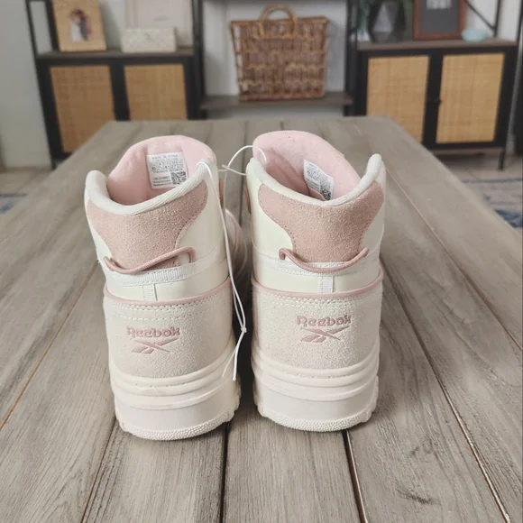Reebok Cream and Pink Women's Sneakers - Picture 4 of 11
